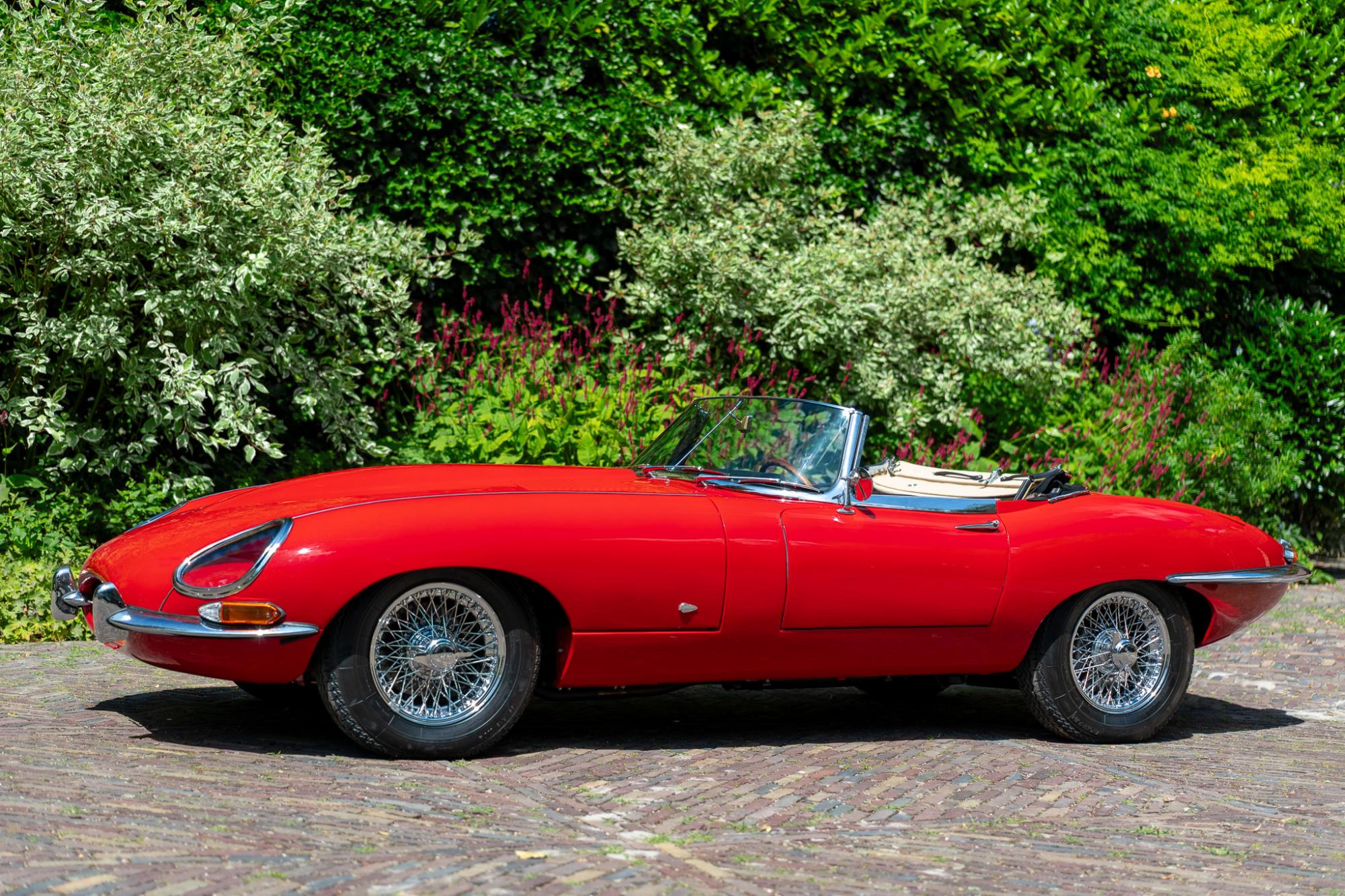 1961 Jaguar E Type 3.8 Litre Outsi...